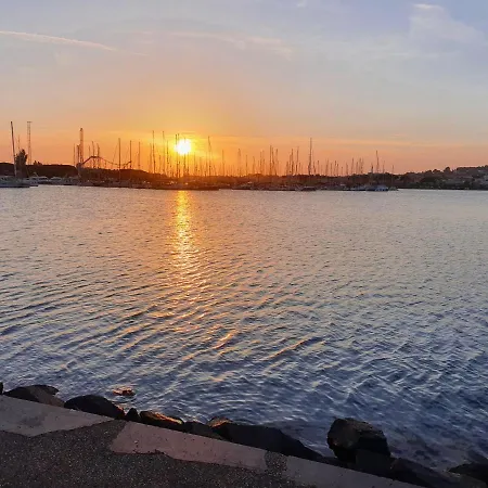 24 Tropic Deluxe * Agde