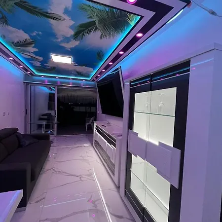 24 Tropic Deluxe Appartement *