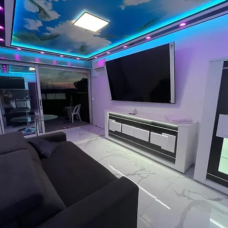 24 Tropic Deluxe Agde